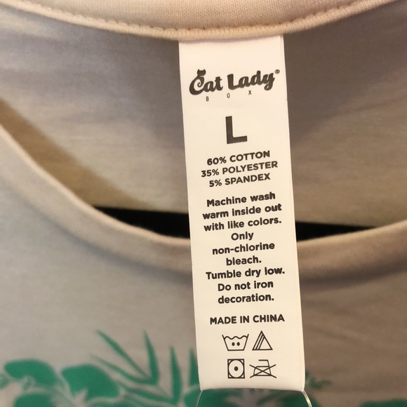 Cat tee - Picture 3 of 7